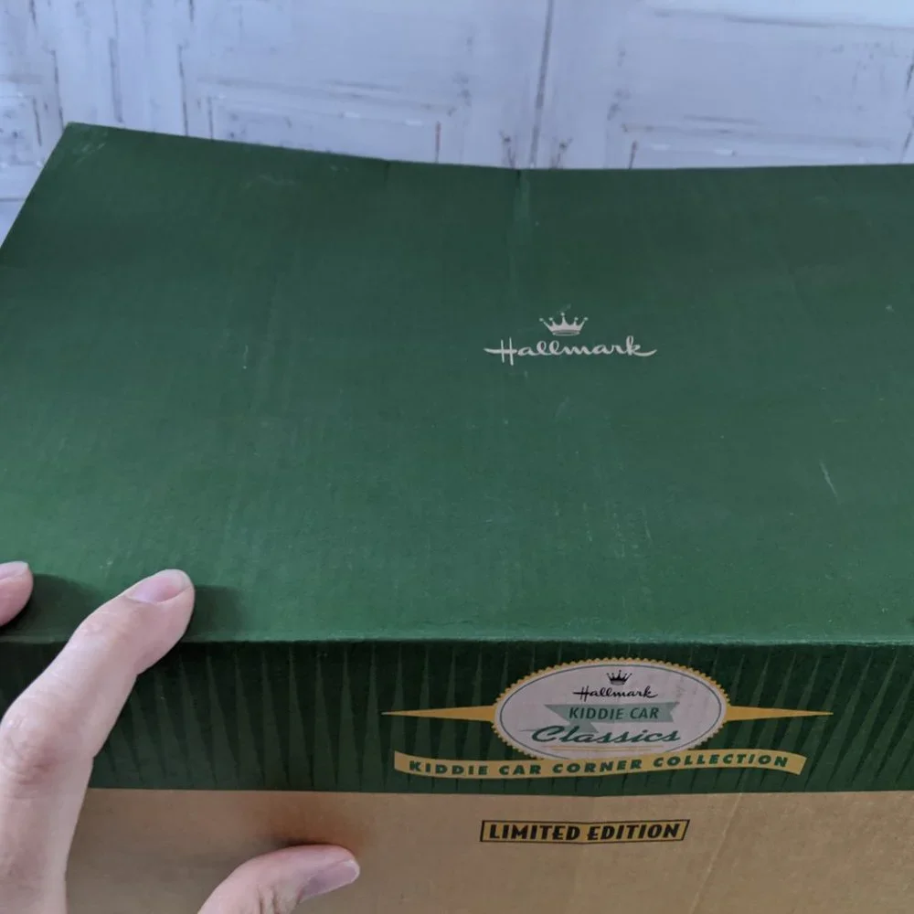 NIB‎ Hallmark Kiddie Car Classics Corner Collection